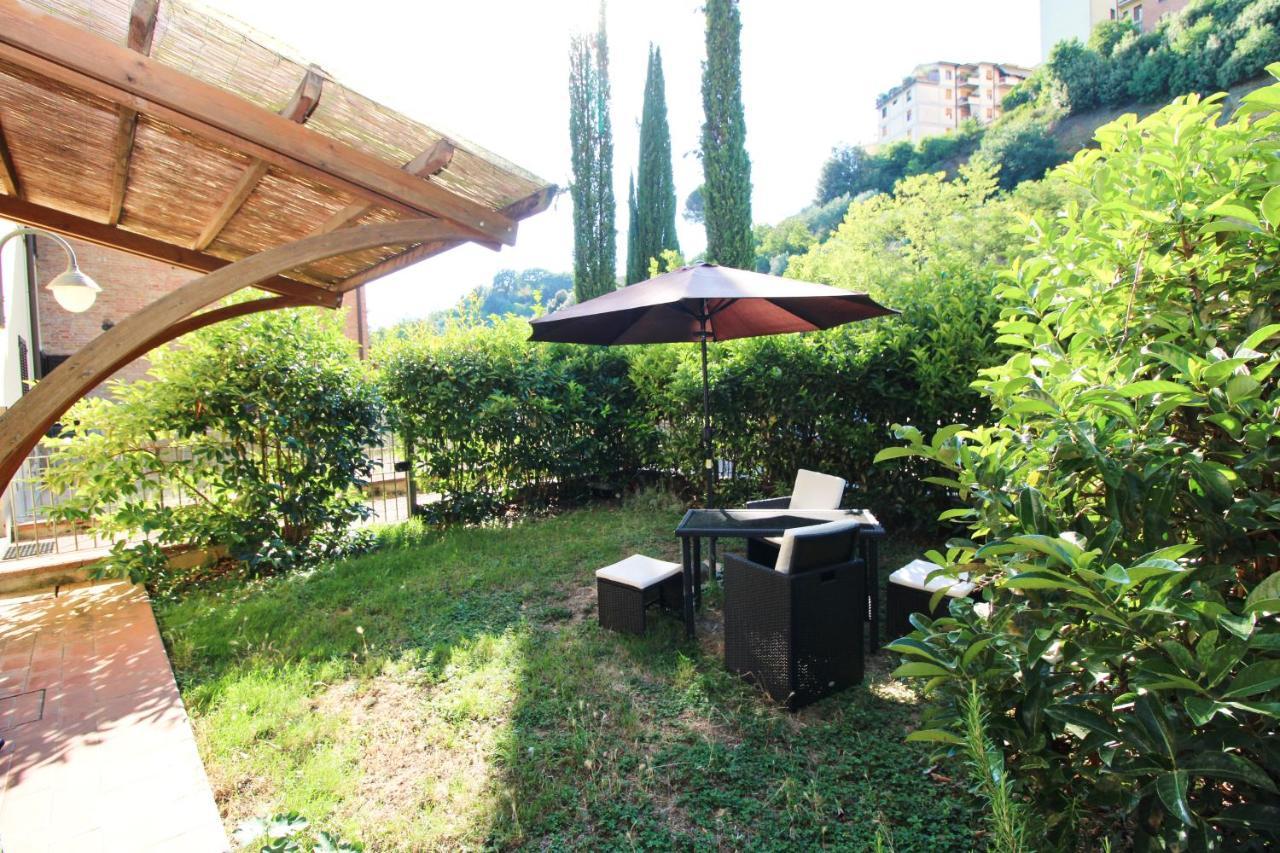 Villa The House Of The Sources 500Mt To Palio Siena Exterior foto