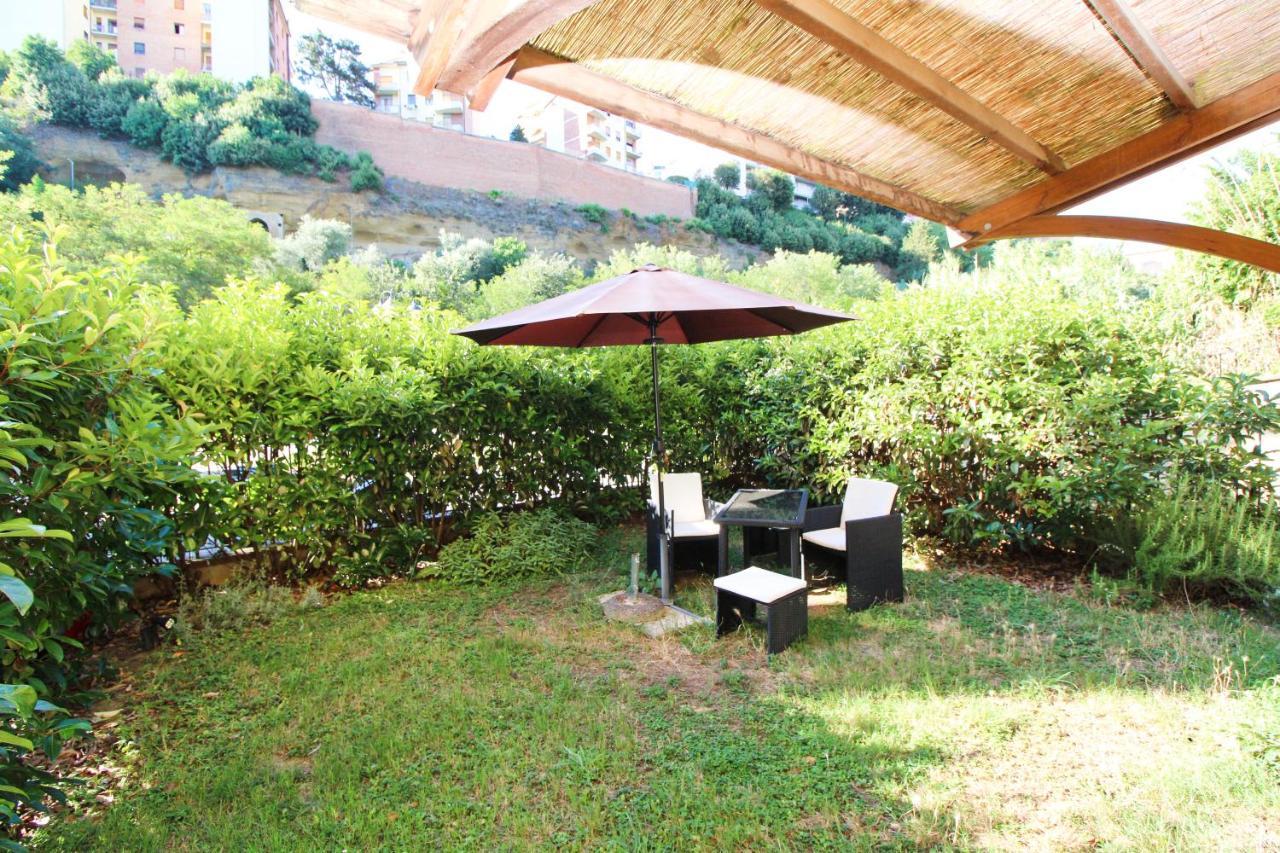 Villa The House Of The Sources 500Mt To Palio Siena Exterior foto